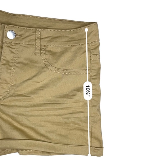 Tan shorts - Picture 6 of 8